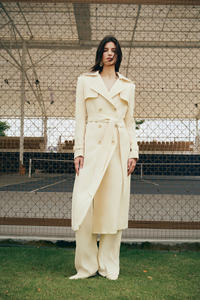 Trenchcoat confortable de haute qualité pour femmes Collection d'automne de style élégant fabriqué au Vietnam Longueur de vêtements longs - Product Image 5