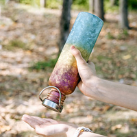 Bouteilles d'eau personnalisées de 24 oz, couleur dégradée, à paroi simple, en titane, légères, portables, réutilisables, à col étroit, avec bouchon à vis, pour le sport