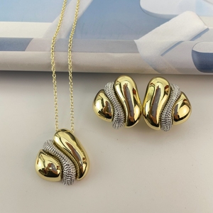 Set di gioielli con cristalli intarsiati bicolore, collana da donna, orecchini, gioielli di moda di lusso KY25457 - Product Image 3