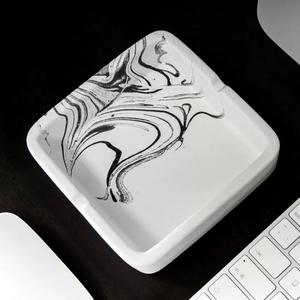 Cendrier carré moderne en béton de ciment à face claire avec une sensation haut de gamme pour une décoration de salon personnalisée à la mode - Product Image 4