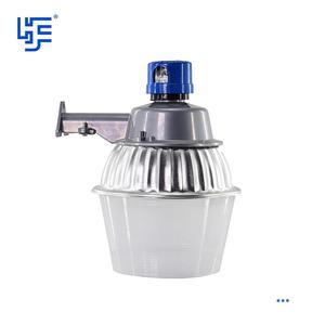 Projecteur de rue CFL 65W avec boîtier en aluminium moulé sous pression Nema et cellule photoélectrique pour routes et entrepôts - Product Image 4