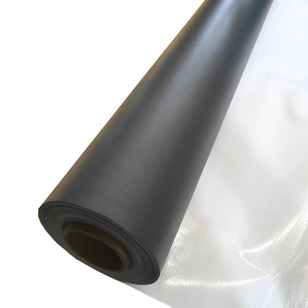 Matériel publicitaire en PVC pour impression extérieure Bannière flexible à dos noir frontlit Produit en rouleaux flexibles stratifiés enduits