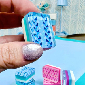 Wholesale Luxury Foldable 160-Piece Acrylic American <b>Mahjong</b> <b>Set</b> Four-Layer for Family Entertainment Travel Games - Product Image 4