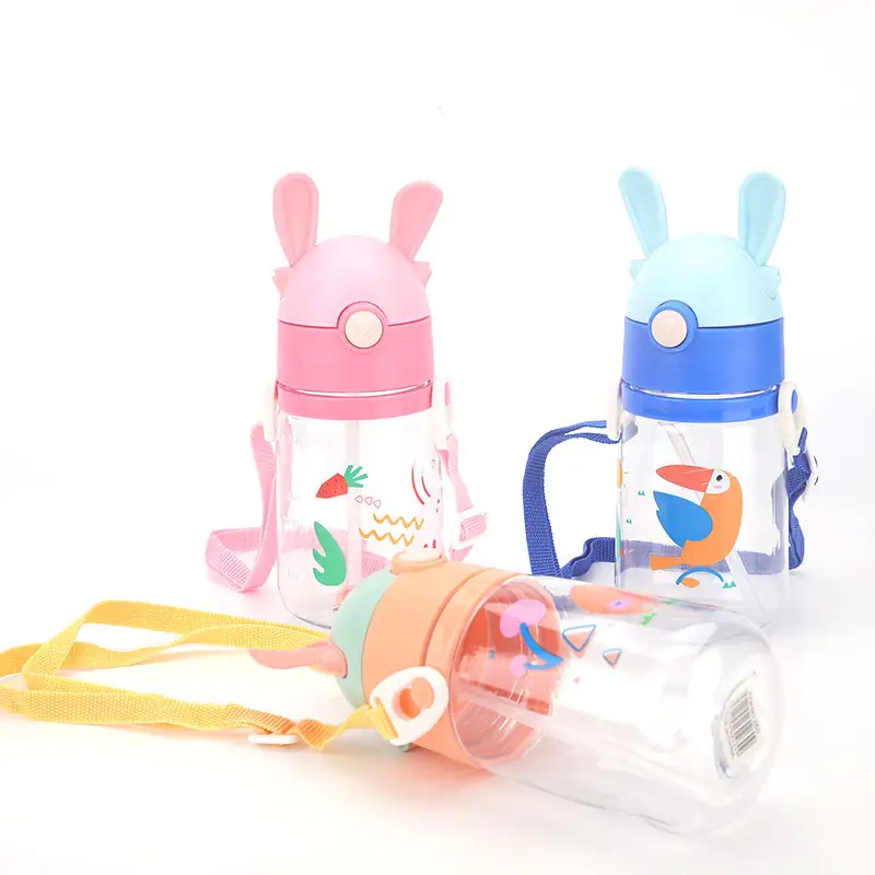 Botellas de agua de dibujos animados de conejo de buena calidad Botellas portátiles para beber Botella de agua divertida para la escuela