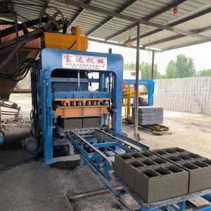 Machine de fabrication de blocs creux en béton vibré Machine à briques à verrouillage automatique en Jamaïque, Malawi - Product Image 1