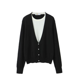 Suéter Cárdigan Negro con Cuello en V para Mujer, Marca LuckyFox, Grosor Medio, con Botones, Estilo Sencillo para el Trabajo - Product Image 1