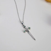 Bijoux fantaisie Collier pendentif croix et épée en cristal oxydé en argent sterling 925