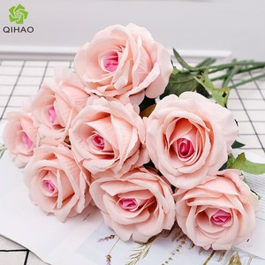 Rosas Artificiales de Terciopelo QIHAO Rojas, 6 Piezas, Alta Simulación, Decoración para Bodas y Hogar - Product Image 2