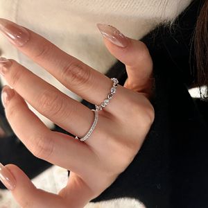 Anillo de Plata de Ley S925 con Cuentas Redondas de Estrella Punteada y Diamantes, Anillos de Moda de Alta Gama Diseñados para Mujeres - Product Image 4