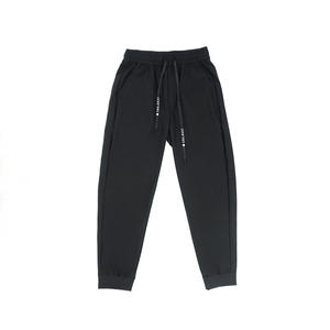 Pantalones cargo ligeros de calidad fresca con cintura elástica estilo de cintura media y cierre frontal plano - Product Image 1