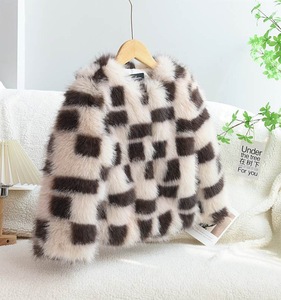 Abrigo de Piel Sintética para Niñas, Manga Larga, Estilo Macaron, Cálido para Invierno, Venta al Por Mayor, OEM - Product Image 1