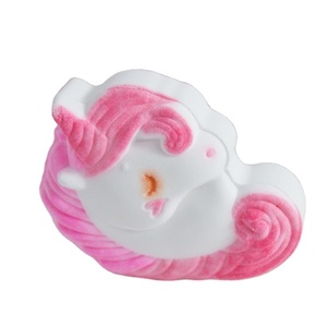 Bombas de baño con gas de burbujas coloridas Bombas de baño de arco iris de unicornio natural - Product Image 1