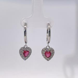 ต่างหูจี้รูปหัวใจสีแดง ชุบทองเหลือง ประดับเพชรคิวบิกเซอร์โคเนียทรงหัวใจ ดีไซน์คลาสสิก ทันสมัย หรูหราเบาๆ สำหรับผู้หญิง - Product Image 1