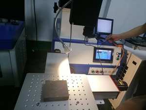 Máquina de Solda a Laser de Fibra CW KBF CNC 3+1 Eixos para Baterias, Barras de Alumínio, Reparo de Moldes de Metal e Aço Inoxidável 3000W 6000W - Product Image 3