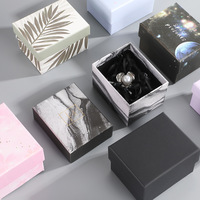 Boîte cadeau rectangulaire en carton de haute qualité pour pendentifs, bijoux, montres, bagues, avec impression créative et couvercle ciel-terre, idéale pour anniversaires