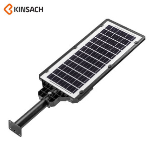 Les lumens élevés télécommandés professionnels imperméabilisent les réverbères solaires menés noirs d'ABS de projecteur - Product Image 2