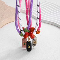 Collier ras du cou en cordon de cuir coloré avec pendentif en pierre naturelle, bijoux bohèmes tendance pour femmes