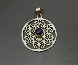 Colgante de piedra de estilo bohemio con lapislázuli Semilla de latón de ajuste de bisel de flores - Product Image 1