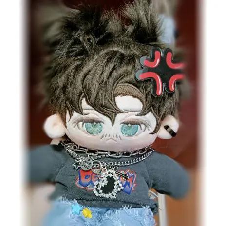 Low MOQ Custom Plushie Manufacturer Made 20cm Kpop Plush Dolls Anime Gaming Doll Handmade Plush Figure Toys