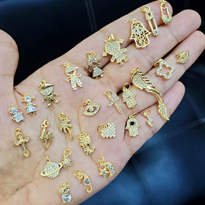 Cz7930 xinh xắn mini nhỏ 18K vàng rõ ràng CZ quyến rũ, nhỏ tối thiểu Zircon Cubic Zirconia cô gái cậu bé Trái Tim Tay Charm động vật Mặt dây chuyền - Product Image 3