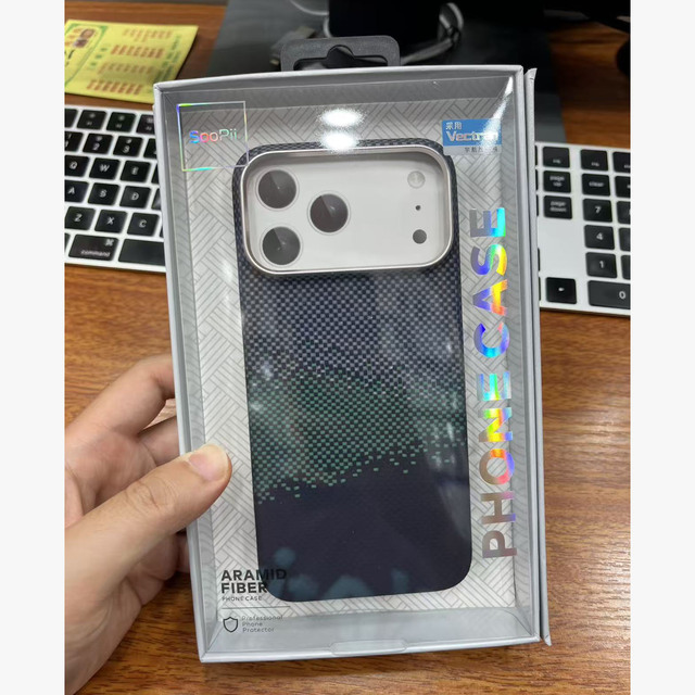 SooPii Ocean-Inspired Animal Astronaut Design Dark Blue Green Magnetic Aramid Fiber Mobile Phone Case for 17 Pro Max