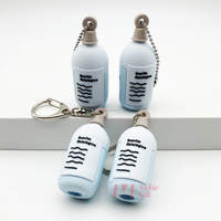 Vente en gros Mignon Brise-ampoule Ouvre-ampoule en caoutchouc 3D Mini Coupe-ampoule Porte-clés Ouvre-bouteille en verre en stock