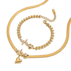 Collar de acero inoxidable con forma de corazón, con diamantes de imitación y colgante de circonita, para regalo, diseño de múltiples capas. - Product Image 5