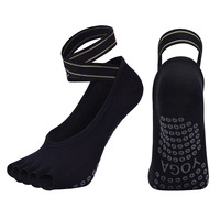 Chaussettes de yoga colorées à cinq doigts antidérapantes en coton pour femmes, chaussettes de yoga souples en silicone à demi-doigts avec sangle croisée personnalisée