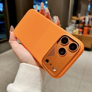 Custodia Protettiva Antiscivolo in Silicone Premium Effetto Pelle Colore Puro Anti-Caduta con Cornice Lente per iPhone 17 Pro 16 Pro Max - Product Image 3