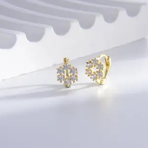 Mạ vàng cổ điển thiết kế hoa tai 925 sterling bạc cubic zirconia Bông tai