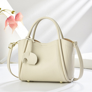 New Fashion Designer Crossbody Bags High Quality PU Leather Shoulder Messenger Bag Casual Totes Luxury Women Handbags and <b>Purses</b> - Product Image 3