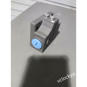 BNS026R balluff ใหม่ในกล่อง CNC สวิตช์จำกัดเซ็นเซอร์ bns 819-B02-D12-61-12-10 - Product Image 2