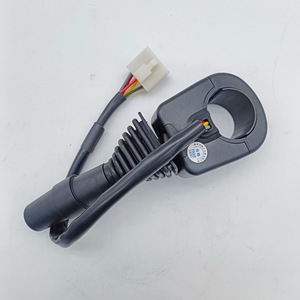 Interrupteur de direction Doosan D20NXV D30NXV, interrupteur de vitesse pour chariot élévateur diesel, pièce 30011403-00029 - Product Image 1