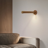 Lampe murale rotative à 360 LED Prise de charge USB Lampes murales en bois à double usage Interrupteur tactile à intensité variable Appliques murales de chevet de couloir