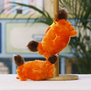 Llavero de peluche de cangrejo personalizado al por mayor, colgante estético de animal de peluche para bolso, mini juguete de vida marina, recuerdos de fiesta con marca personalizada - Product Image 5