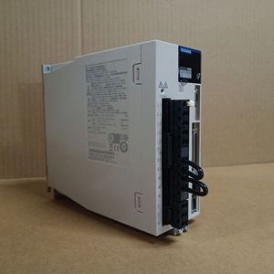 SGD7S-5R5A00A 1.8kW ไดรฟ์ 7 ซีรีส์ ตัวควบคุมเครื่องตัดซีเอ็นซีอุตสาหกรรมอัตโนมัติ - Product Image 5