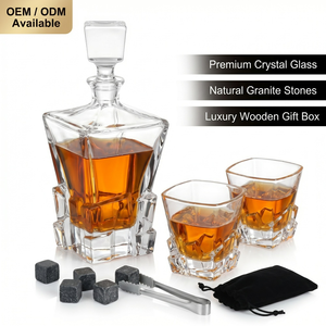Juego <span class=keywords><strong>de</strong></span> Decantador <span class=keywords><strong>de</strong></span> Whisky, Decantador <span class=keywords><strong>de</strong></span> Vidrio Artesanal Italiano y Juego <span class=keywords><strong>de</strong></span> Vasos <span class=keywords><strong>de</strong></span> Whisky - Regalos Navideños <span class=keywords><strong>de</strong></span> Whisky <span class=keywords><strong>para</strong></span> Hombres y Mujeres - Product Image 1