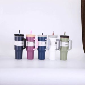 Vaso Térmico de Acero Inoxidable de 40 oz con Logotipo Personalizado, Asa y Pajita, Aislado, Moderno, para Viajes, Café, Bebidas Frías, Regalo Promocional - Product Image 3