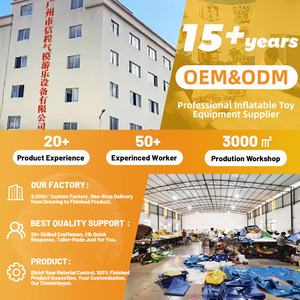 Château gonflable de Noël Père Noël pour enfants à louer pour les fêtes - Product Image 5