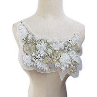 Applique brodée 3D faite main en forme de fleur, en tissu organza J.KAELUM, ornée de strass étincelants, à coudre pour robe de mariée