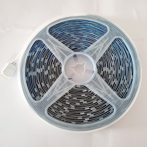 Tira de <span class=keywords><strong>LED</strong></span> impermeable para exteriores: Clasificación IP67, resistente a la intemperie, perfecta para iluminación de jardines y patios - Product Image 3