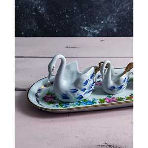 Daniele F. Elegante Especiero Pintado a Mano Estilo Limoges para Almacenamiento de Especias, Salero y Pimentero - Product Image 1