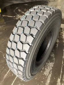 Neumático Radial de Acero para Camión, 12.00R20, de Alta Capacidad de Carga, para Camiones de Volteo y Vehículos de Ingeniería - Product Image 2