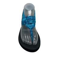 Sandales décontractées légères pour femme avec logo OEM, certifiées GRS, à brides croisées, pour le printemps, l'été et la plage, respectueuses de l'environnement