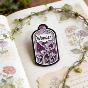 Pin de solapa esmaltado personalizado <span class=keywords><strong>con</strong></span> diseño de botella de poción mágica, grabado de dibujos animados, estilo fantasía y brujería, mercancía de juego y pin de regalo metálico - Product Image 1
