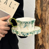Tasse à café et soucoupe vintage personnalisée avec motif floral, magnifique tasse en céramique créative pour fille, avec boîte cadeau