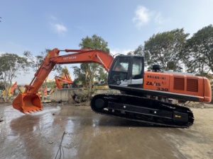 Excavatrice Hitachi ZX330, 90 % neuve, d'origine japonaise, certifiée EPA et CE. - Product Image 1