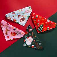 Articles de Noël : Écharpes, Écharpes triangulaires pour chiens, Écharpes pour animaux de compagnie, Lingettes anti-salive, Bavoirs, Écharpes pour chats, Écharpes pour petits chiens