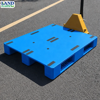 Palette plate en grille HDPE à 3 roulettes, capacité dynamique 0,8-1,5T, capacité statique 3-5T, empilable, logistique d'entrepôt, OEM, bleu