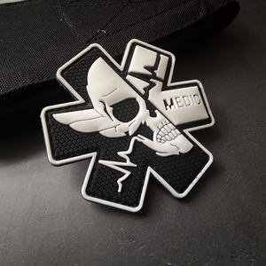 Parche de PVC 3D de goma con diseño de calavera médica, hexagonal, táctico, luminoso, con gancho - Product Image 6